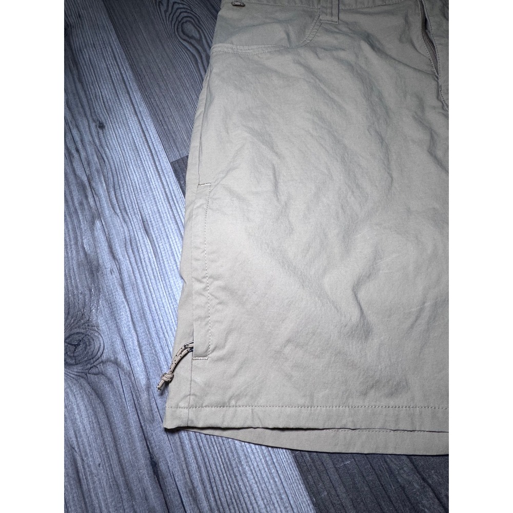 Patagonia Mens Quandary Shorts Tan Khaki Hiking Technical Stretch Size 32